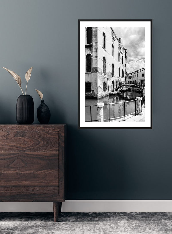 Kanal gennem by poster